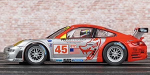 Carrera 27210 Porsche 997 GT3 RSR - #45 Flying Lizard Motorsports. 13th place, Sebring 12 Hours 2007. Jörg Bergmeister / Johannes Van Overbeek / Marc Lieb - 06