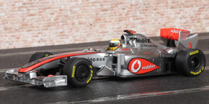 Carrera 27394 McLaren Mercedes MP4-26 - #3 Vodafone. Lewis Hamilton 2011 - 01