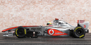 Carrera 27394 McLaren Mercedes MP4-26 - #3 Vodafone. Lewis Hamilton 2011 - 06