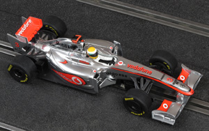 Carrera 27394 McLaren Mercedes MP4-26 - #3 Vodafone. Lewis Hamilton 2011 - 07