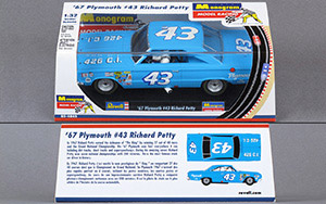Monogram 85-4845 - 1967 Plymouth Belvedere GTX. #43 Petty Enterprises. NASCAR 1967, Richard Petty - 09