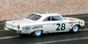 Monogram 85-4892/Revell 08333 - 1963 Ford Galaxie 500. #28 LaFayette Ford / Holman-Moody. Fred Lorenzen, NASCAR 1963 - 02