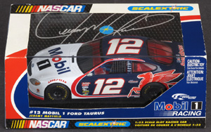 Scalextric C2279 Ford Taurus - #12 Mobil 1. Jeremy Mayfield 2000 - 11