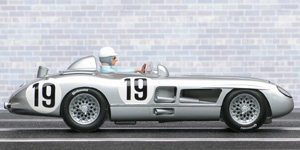 Scalextric C3024 Mercedes-Benz 300 SLR - No19. DNF (withdrawn), Le Mans 24hrs 1955. Juan Manuel Fangio / Stirling Moss - 05