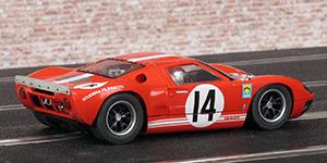 Scalextric C3630 Ford GT40 - #14 Scuderia Filipinetti. DNF, Le Mans 24 Hours 1966. Peter Sutcliffe / Dieter Spoerry - 02