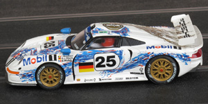 Scalextric Tecnitoys Altaya Duelos Miticos - Porsche 911 GT1. #25 Mobil 1. 2nd place, Le Mans 24 Hours 1996. Bob Wollek / Thierry Boutsen / Hans-Joachim Stuck - 06