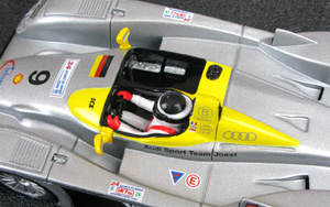 SCX 60760 Audi R8 - #9 Infineon. 2nd place, Le Mans 24hrs 2000. Allan McNish / Stéphane Ortelli / Laurent Aiello - 10