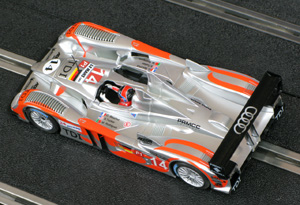 SCX A10027X300 Audi R10 TDI - #14 Kolles. DNF, Le Mans 24hrs 2010. Christophe Bouchut, Scott Tucker, Manuel Rodrigues - 08