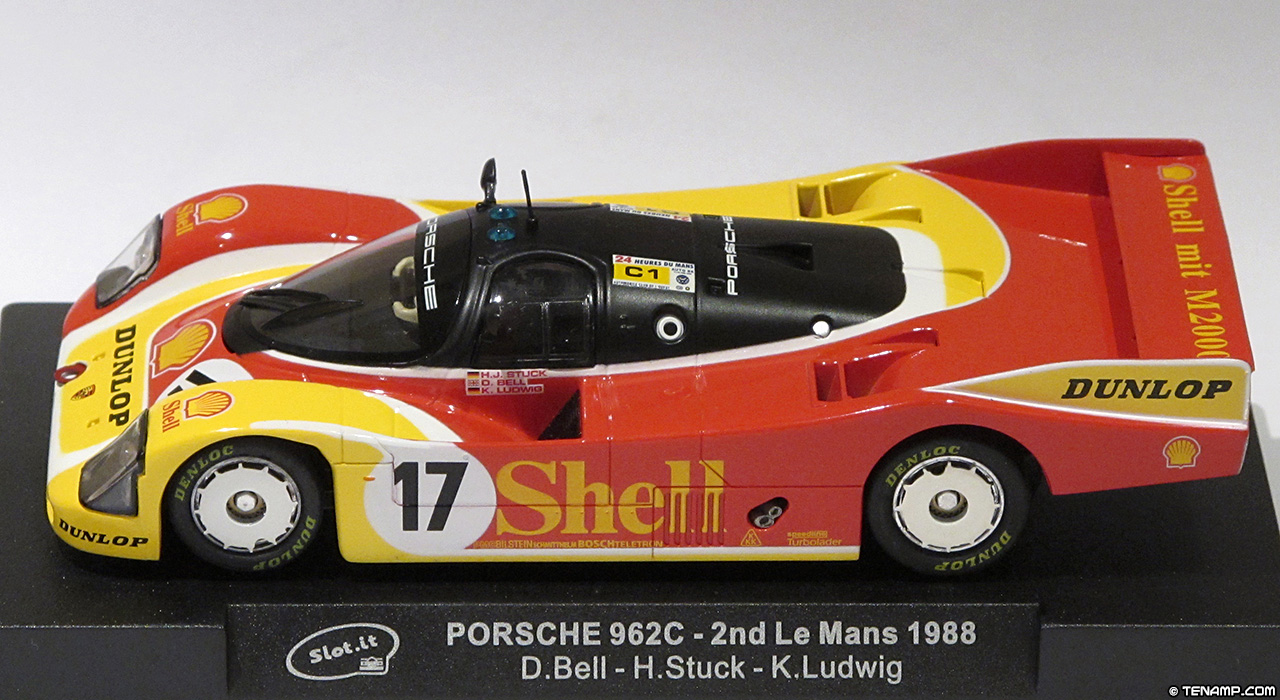 Slot.it CA03D Porsche 962 C - #17 Shell. Porsche AG: 2nd place, Le Mans 24 Hours 1988. Hans-Joachim Stuck / Klaus Ludwig / Derek Bell