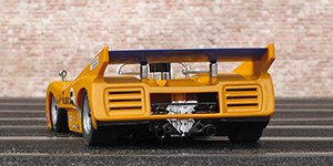 Slot.it CA26E McLaren M8D - #5. McLaren Cars Ltd. Winner, Watkins Glen Can-Am 1970. Denis "Denny" Hulme - 04